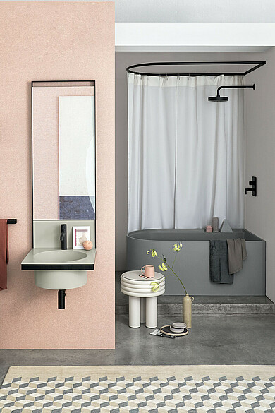 ELLE Tondo: Waschtisch in Kombination mit Rückwand und Spiegel von Ceramica Cielo Italia